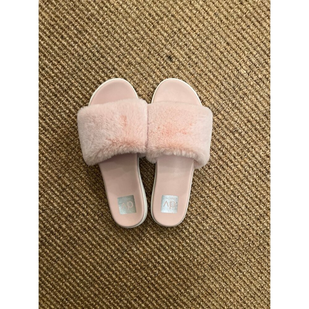 Dolce Vita Pink Faux Fur Fuzzy Slides Womens 8.5